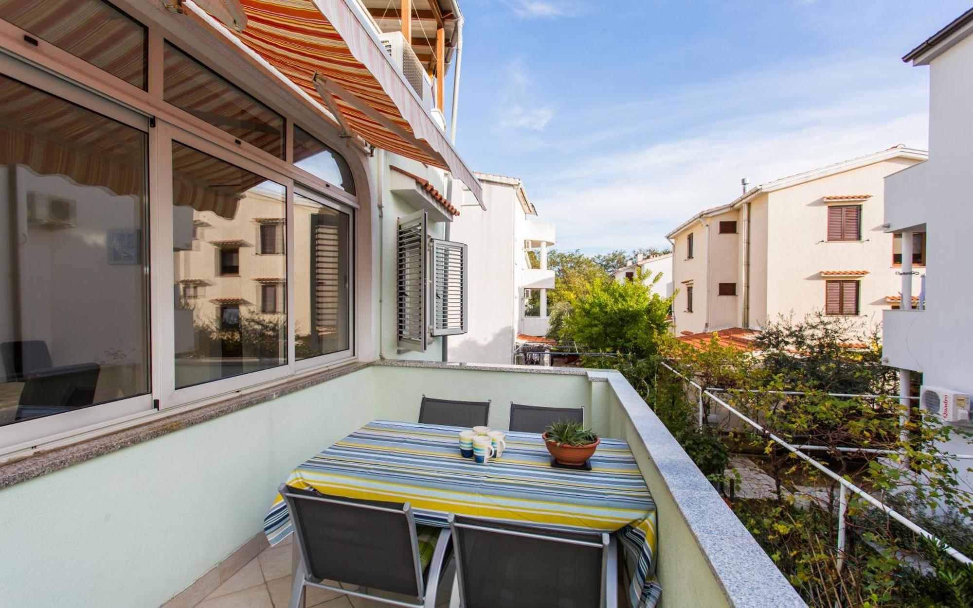 Apartment Luka 3